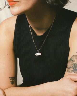 Biwa T-bar Necklace