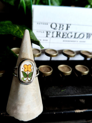 Broken Plates: Fireglow Collection - Yellow Daisy - Size S