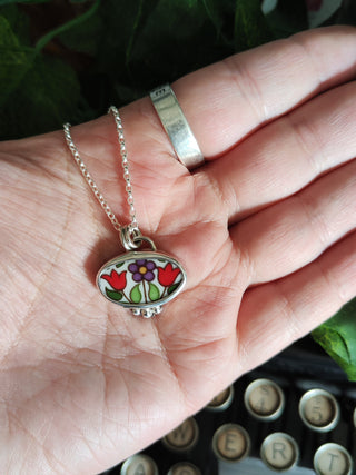 Broken Plates: Fireglow Necklace 03
