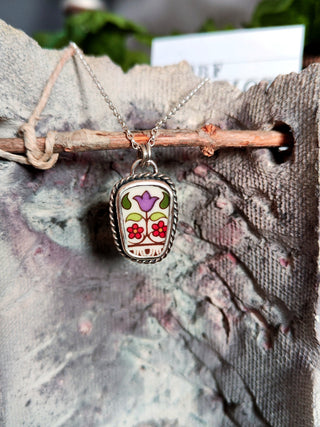 Broken Plates: Fireglow Necklace 04