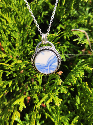 Broken Plates: Spode Necklace