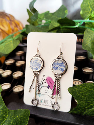 Broken Plates: Spode Spiral Drop Earrings