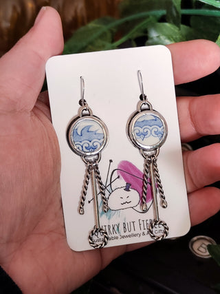 Broken Plates: Spode Spiral Drop Earrings