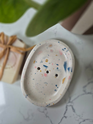 Soap dish with drainage holes