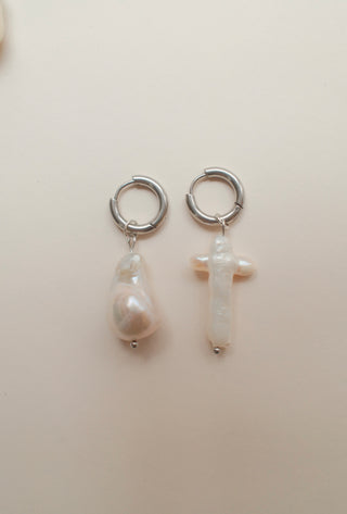 Nought & Cross Pearl Earrings
