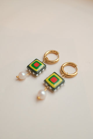 Fliss Square Pearl Earrings - Green