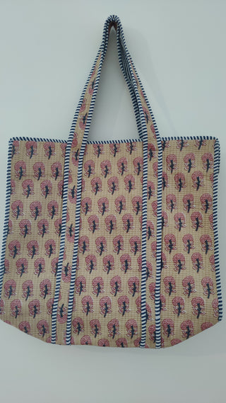 BEIGE BOOTI PRINT QUILTED TOTE