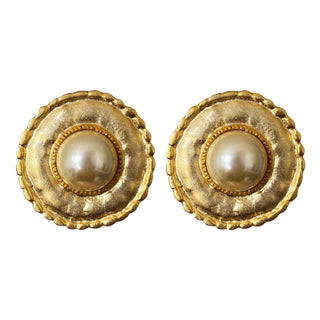 1980s Vintage Gold Plated Etruscan Pearl Earrings - Clip On