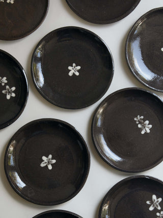 FLOWER PLATE