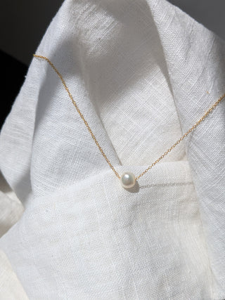 Ukana Floating Pearl Necklace - Gold
