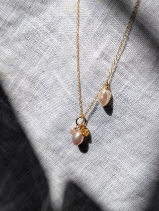 Flower Pearl Pendant Necklace