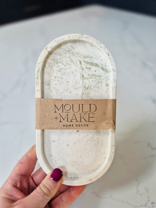 Oval trinket tray