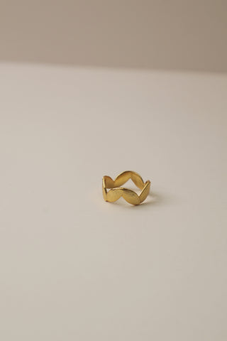 Leaf Crown Pinky Ring - 14k gold plated