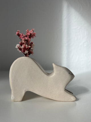 Large Stretching Cat Vase Matte white