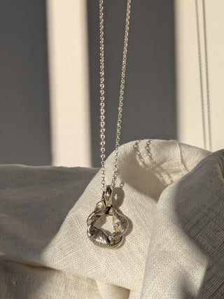 Mitsuro Hikime Pendant Necklace