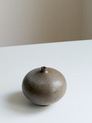 PEBBLE POT