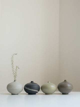 PEBBLE POT