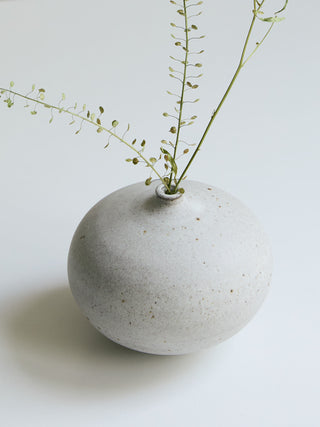 PEBBLE POT