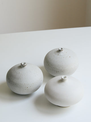 PEBBLE POT
