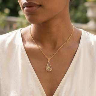 Queen Anne’s Lace Little Tree Waterdrop Necklace