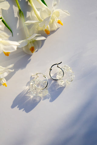 SCRUNCHIE HOOP EARRINGS - CLEAR