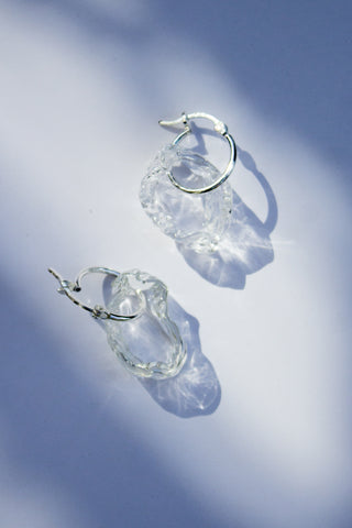 SHALLOWS HOOP EARRINGS - CLEAR