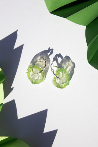 SHALLOWS HOOP EARRINGS - KIWI