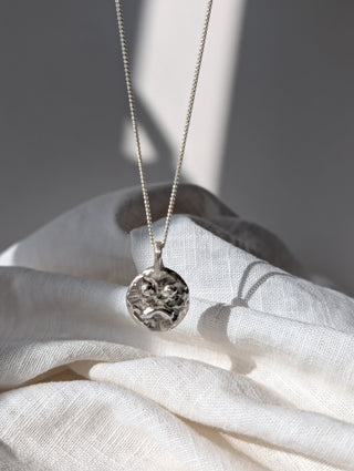 Sasta Two faced Smiley pendant necklace