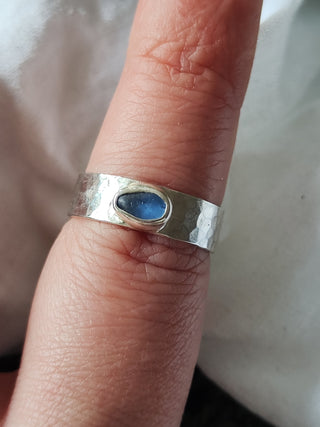 Sea Glass Ring - Hammered Band Size R