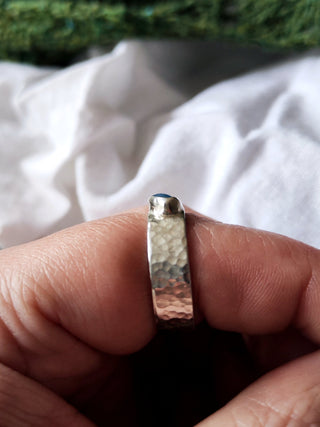 Sea Glass Ring - Hammered Band Size T