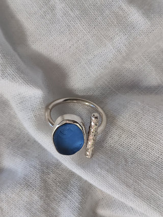 Sea Glass T-Ring Size H-J
