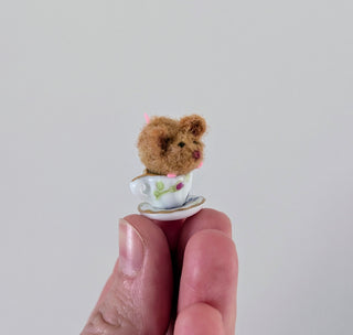 Needle Felt Teacup Mouse