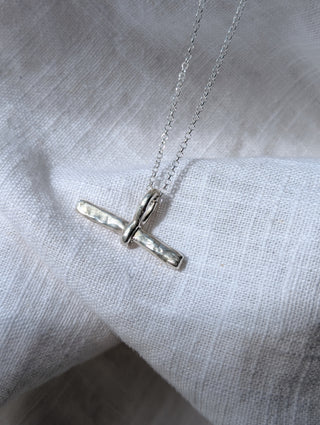 Textured T-Bar Necklace