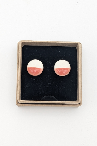 Stud earrings - Circle coral