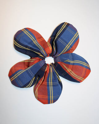 Flower scrunchie - Blue/Red Tartan