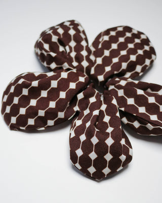 Flower scrunchie - Brown Geometric