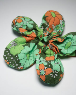 Flower scrunchie - Green Vintage Floral