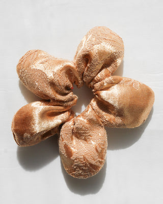 Mini Flower scrunchie - gold vintage