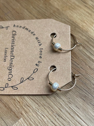 One bead gold hoops - white pearl