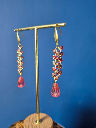Red leaf and faceted pink