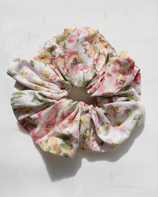 Scrunchie - Green and pink flowers